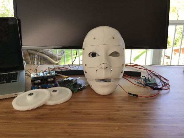 Humanoider Roboter – Schritt 2: Kopf mit Kamera & Steuerung